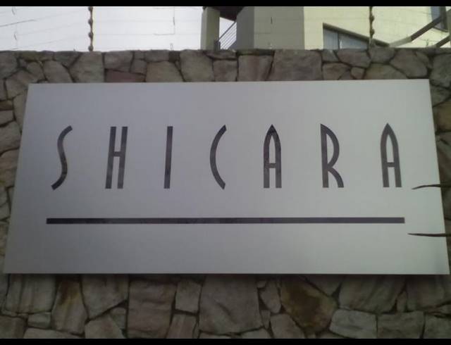 2 BEDROOM APARTMENT FOR SALE IN BRYANSTON